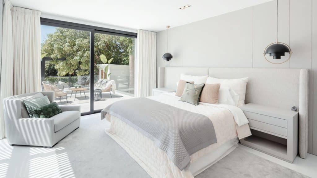 Exquisite Golden Mile Marbella Villa With Modern Architecture