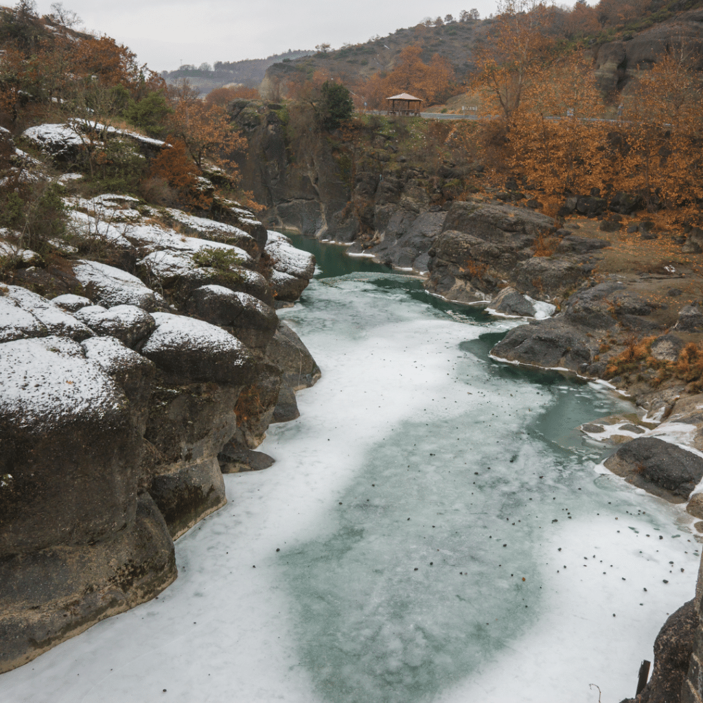 River drafting in Meteora Greece